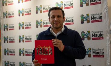 En comunidad se dio a conocer el libro “Descubriendo Talca”